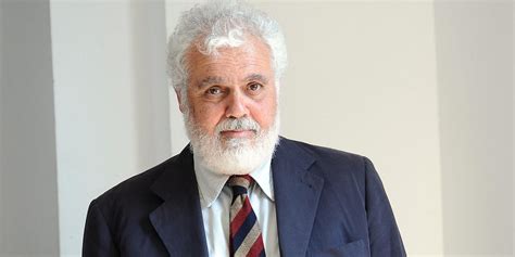 Foto ritratto di Marco Tullio Giordana, regista italiano.