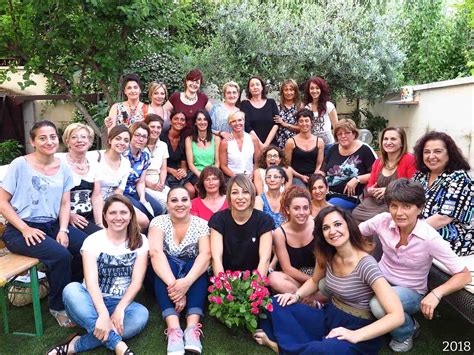 Foto di gruppo di educatori in formazione