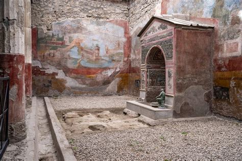 Foto della Casa della Dottrina a Sedico, con evidenziate le aree agibili e non agibili