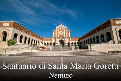Facciata esterna del Santuario di Santa Maria della Strada