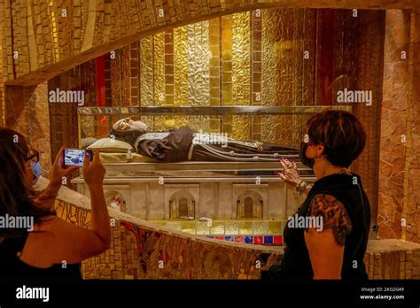 vista della cripta di Padre Pio a San Giovanni Rotondo