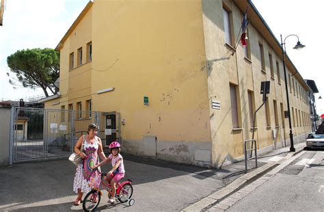 bambina investita davanti alla chiesa