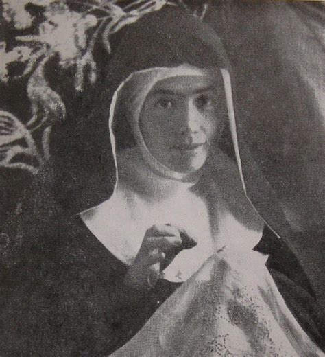 Ritratto della Beata Elena Aiello con abito religioso