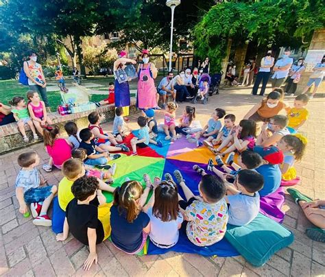 Vita comunitaria in Nova Redenção, Brasile: persone impegnate in attività sociali, momenti di condivisione e lavoro con bambini e giovani.