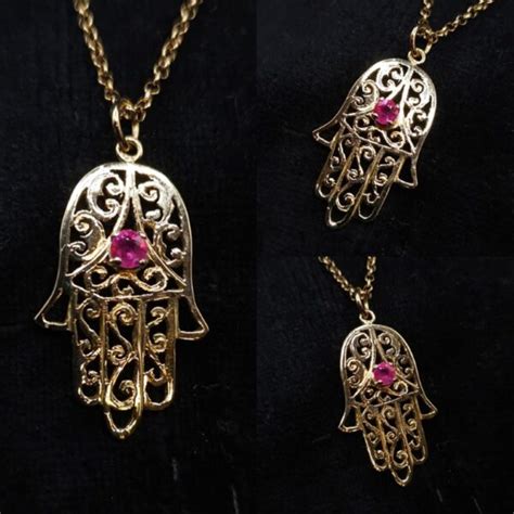 Gioielli con Mano di Fatima in argento e pietre preziose
