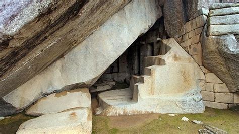 Interno della Tomba Reale a Machu Picchu