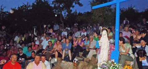 Scena dell'apparizione della Madonna a Medjugorje