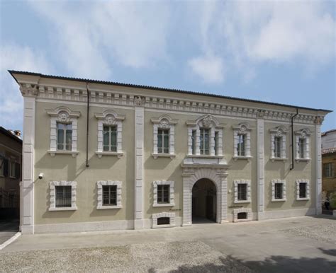 Veduta esterna di Palazzo Martinengo da Barco, sede della Pinacoteca Tosio Martinengo
