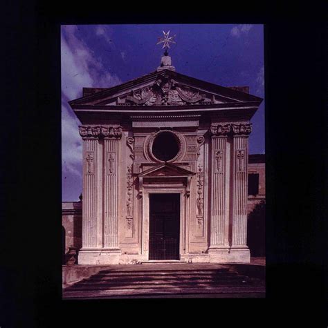 Dettaglio della facciata della Chiesa di Santa Maria del Priorato