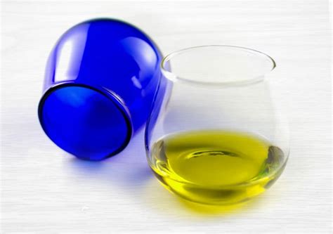 bicchiere da assaggio professionale per olio d'oliva
