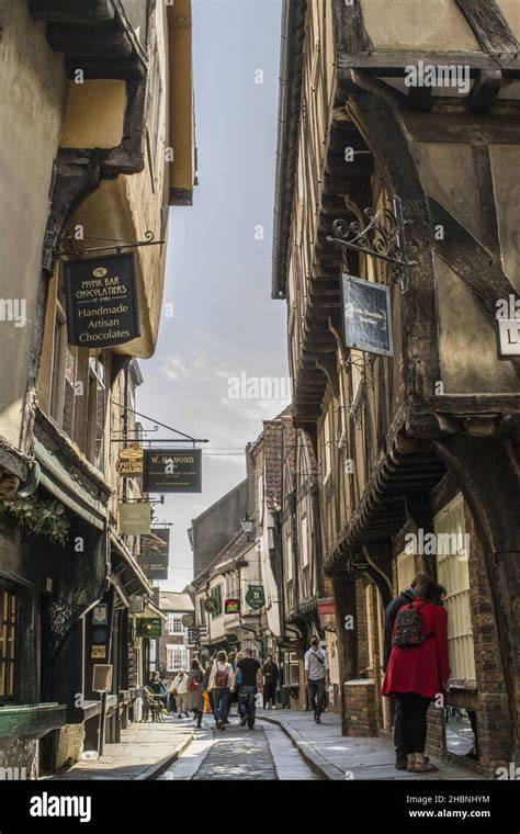 La storica strada The Shambles a York