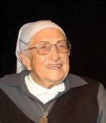Suor Emmanuelle con i bambini del Cairo