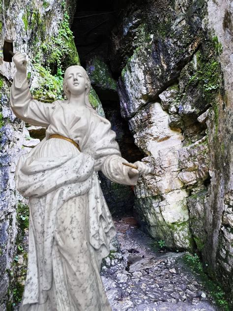 Mappa dettagliata della Sierra Quisquina con l'ubicazione della grotta di Santa Rosalia