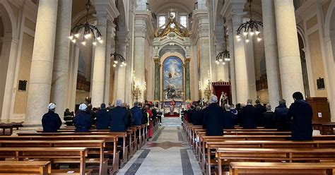Cattedrale di Brindisi durante la messa per Santa Barbara