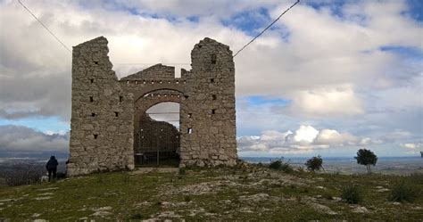 Eremo di Monte Scalpello in Sicilia