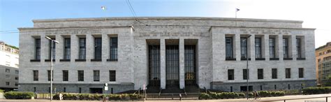 Foto di un palazzo di giustizia o tribunale