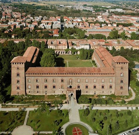 Veduta aerea del Castello e delle sue fortificazioni