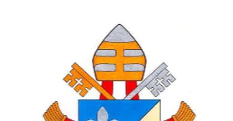 Particolare dello stemma pontificio con tiara e chiavi di San Pietro