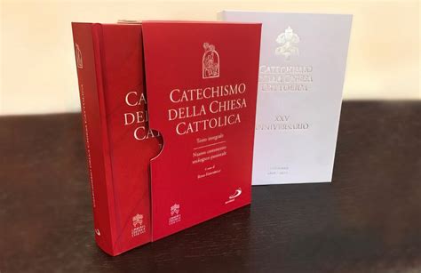 Copertina o rappresentazione del Catechismo della Chiesa Cattolica