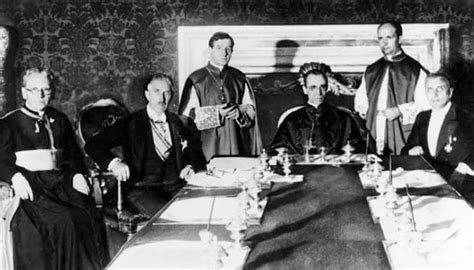 Immagine storica della firma del Concordato