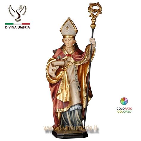 Esempio di scultura in legno di San Giacomo realizzata a mano con dettagli in oro e policromia