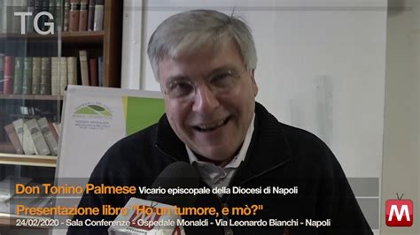 Foto di don Tonino Palmese durante un incontro istituzionale o in un contesto carcerario