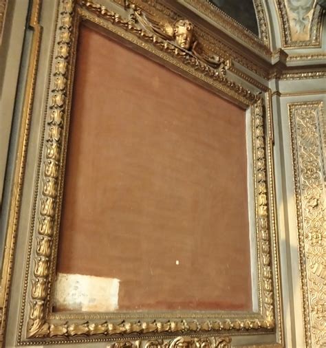 Foto di un'opera di rilievo, come una delle tele di Vincenzo Roggeri o la Madonna in trono del XVII secolo.