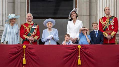 Foto della Regina Elisabetta II durante il Giubileo di Platino