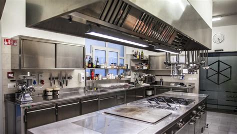 Foto dello showroom aziendale con allestimenti professionali per la ristorazione