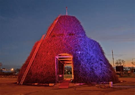 foto di un grande falò (Fòcara di Novoli)