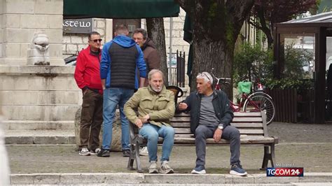 Infografica sulla carenza di servizi di supporto per le famiglie con disabili in Italia