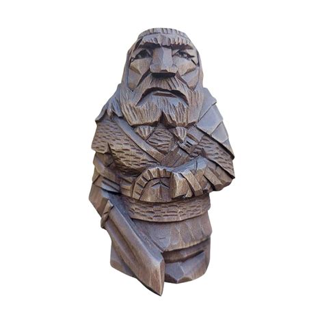 illustrazione di antiche statuette votive nordiche o germaniche in legno o bronzo