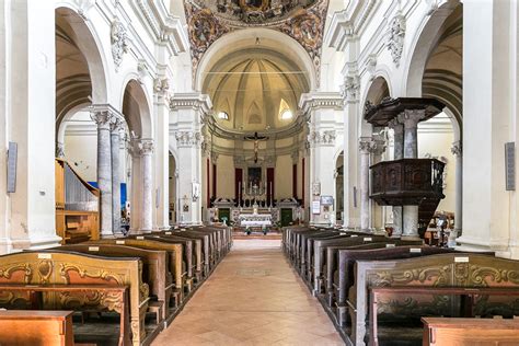 Interno Chiesa San Giovanni Battista Rho