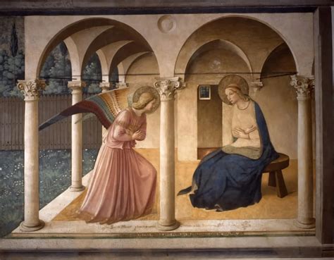Maria che ascolta l'angelo dell'Annunciazione, in silenziosa contemplazione