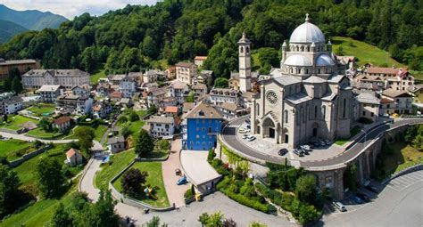 Foto del Santuario della Madonna del Sangue di Re