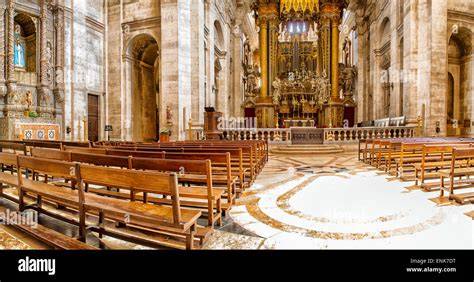 foto della Basilica di Estrela a Lisbona