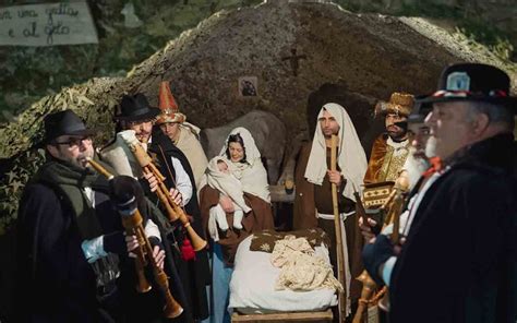 Panorama collinare di Deliceto con boschi circostanti