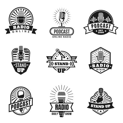 Podcast studio con microfoni e logo Avvenire