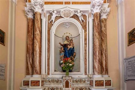 Chiesa di Testico o effigie lignea della Madonna del Rosario