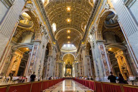 Interno della Basilica dell'Agonia con la roccia venerata