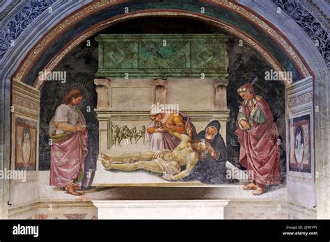 Affresco del Compianto sul Cristo Morto all'interno della chiesa di Santa Maria Assunta