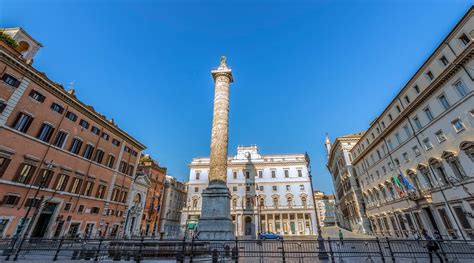 Panorama dalla Piazza Colonna di Sant'Angelo in Grotte