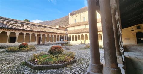 Foto d'archivio o rappresentazione grafica del monastero cistercense di Vittorio Veneto
