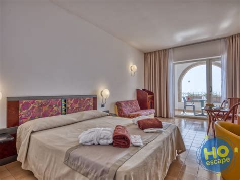 Interno camera Hotel Suore Letojanni