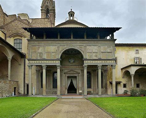 Veduta della Cappella Pazzi dal Chiostro Grande
