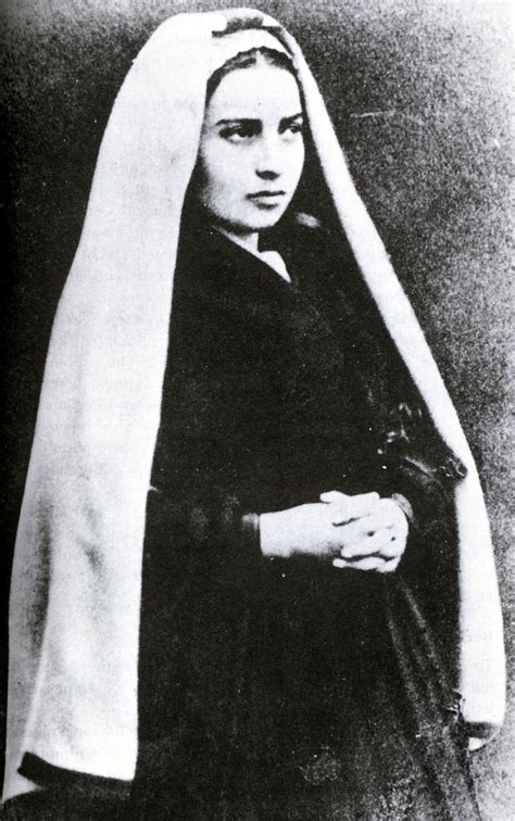 rappresentazione delle apparizioni di Lourdes a Bernadette Soubirous