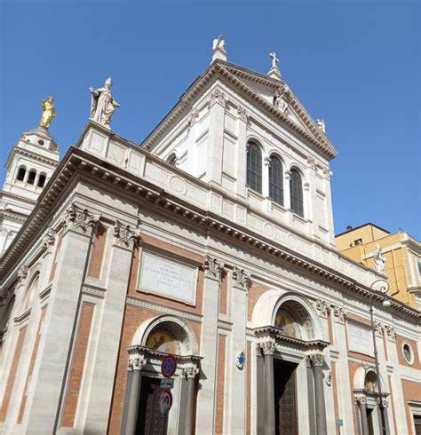 foto della Basilica del Sacro Cuore di Gesù e Santa Maria Maddalena a Casamicciola