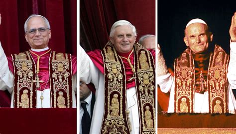 Illustrazione storica di un Papa con la veste bianca