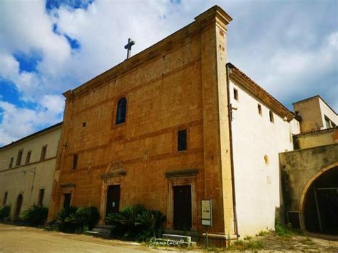 Foto esterna del Santuario di Santa Maria di Stignano