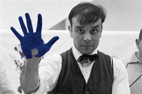 Ritratto di Yves Klein